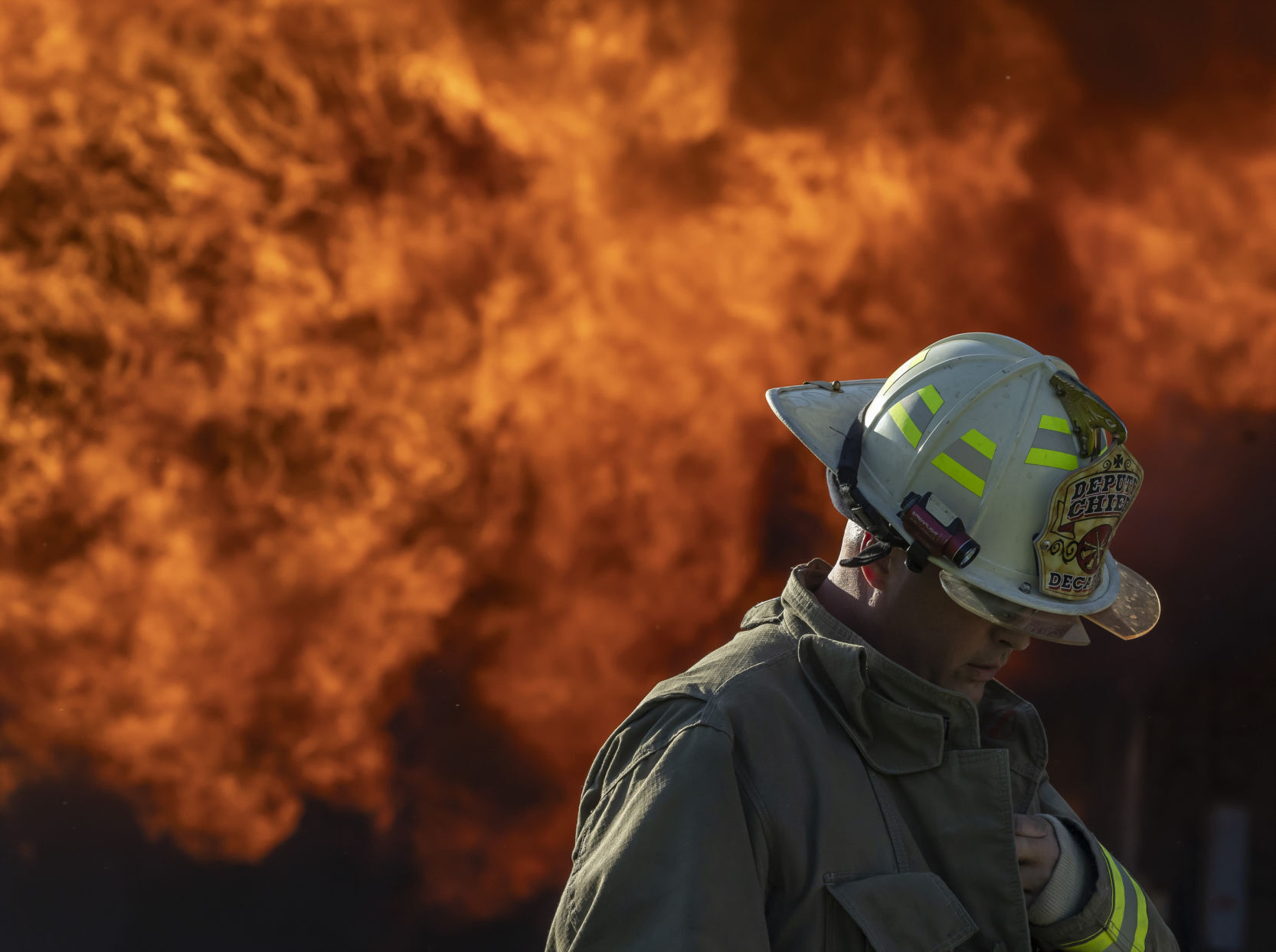Warehouse fire7 050121.JPG